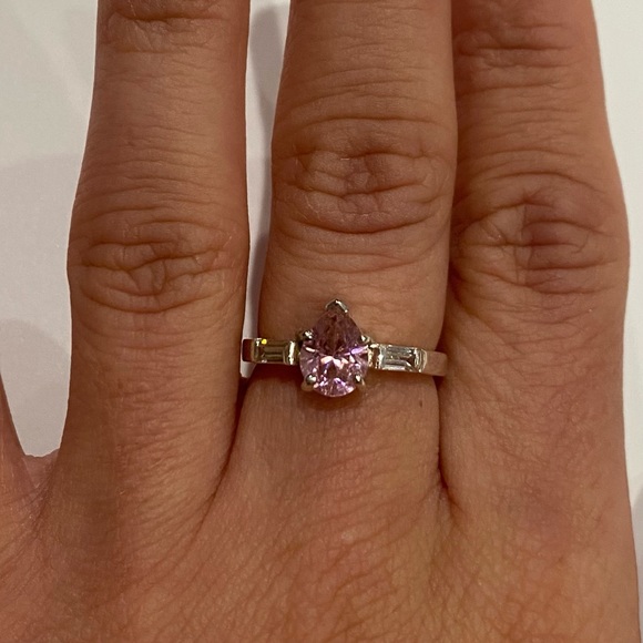 INTERGEM Pink Morganite Pear-Cut Gemstone Accent Silver Plated Ring - Size 6.5 - Picture 6 of 9